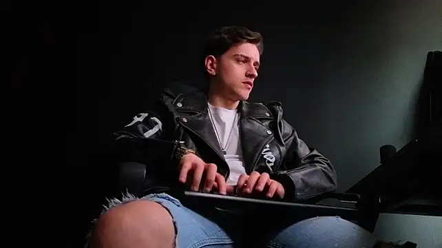 FelixStarkk – Naživo XXX chat