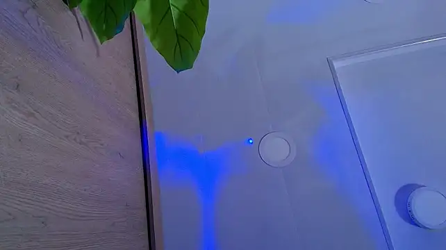 XXX chat uživo modela CGomez_