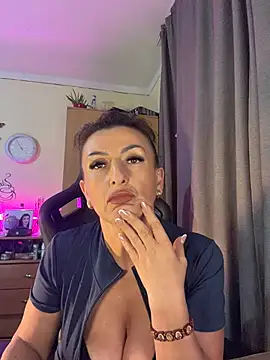 Hotangel75's Live XXX Chat