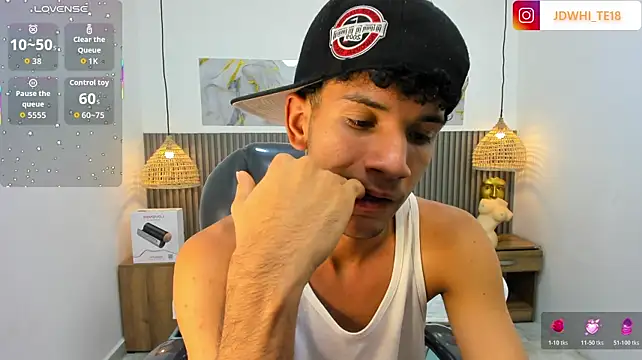 JDWhite18's Live XXX Chat