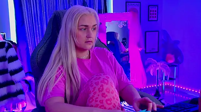 AmelieRowan's Live XXX Chat
