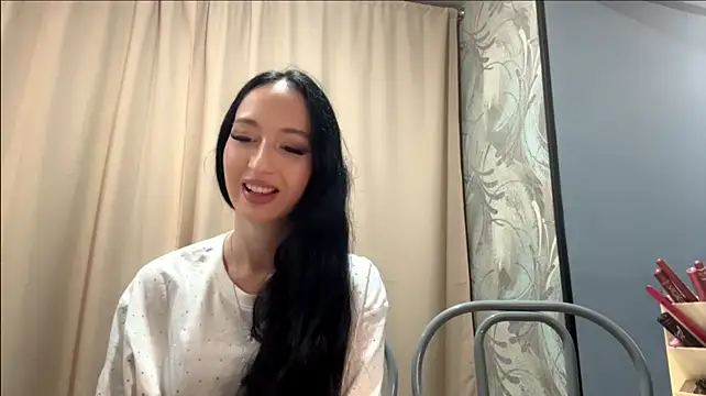Chatroom XXX en direct de ShannaWegiel