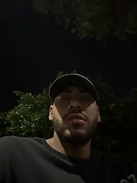 แชท XXX สดของ Karimfucku