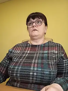 BrandiOhNight's Live XXX Chat