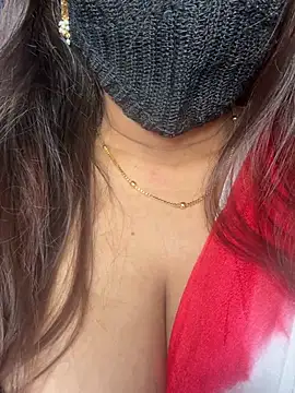 Anjali-Queen 现场XXX聊天