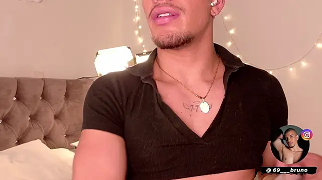 Bruno___69 Live XXX-Chat
