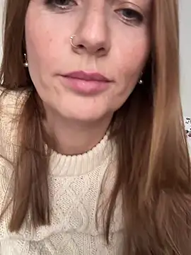 BritneyHall: απευθείας συνομιλία ΧΧΧ