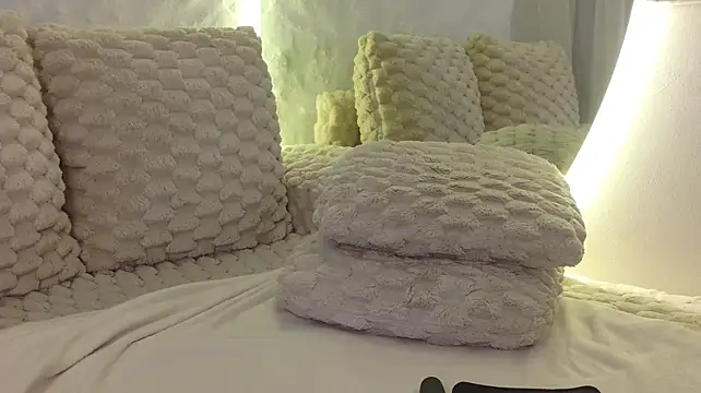 Chat +18 de moniqque ao vivo