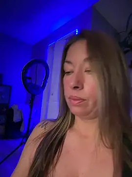 Chat XXX en directo de MiraKisss