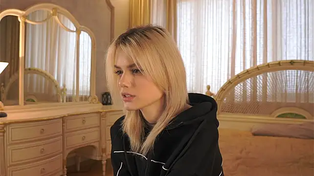MercedezTimbs Live XXX-Chat