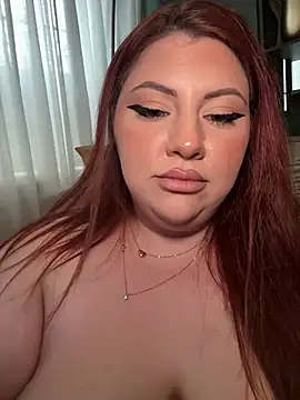 CurvyKimmy1 Chat XXX in diretta