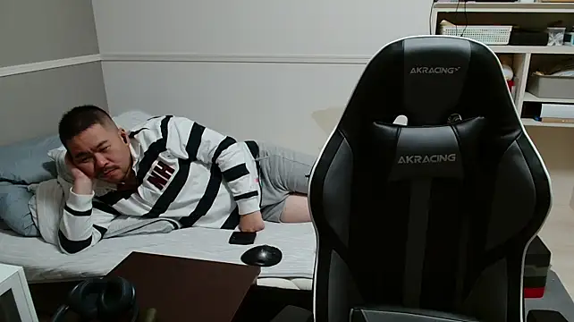 takajiru's Live XXX Chat