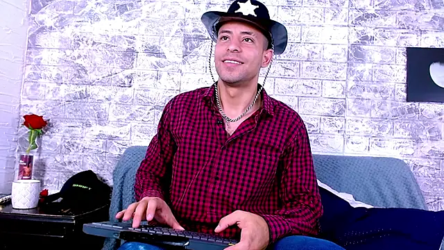 Cris_LaCobra_ Pertunjukan Webcam