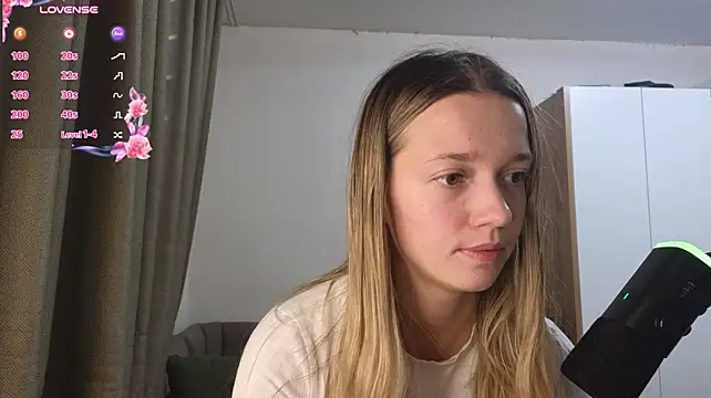 Tender-Mian Live XXX chat