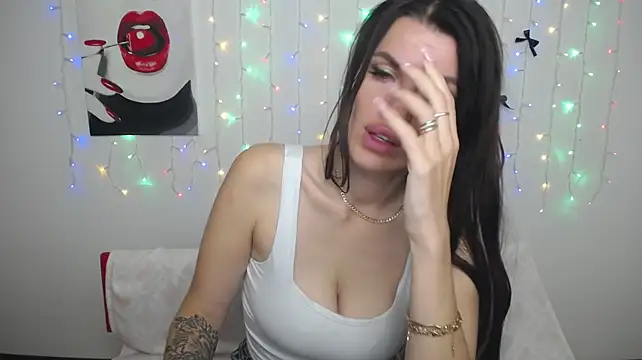 MilaLoona Live XXX-Chat