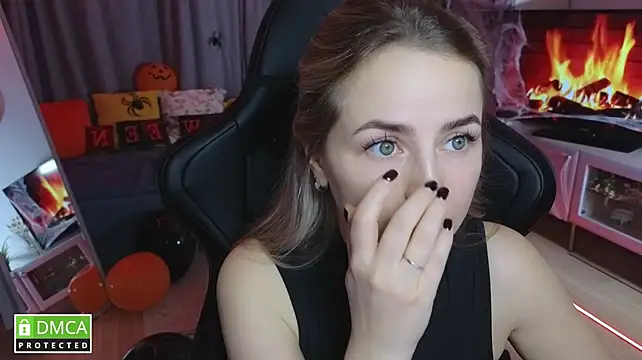 Mira_Mermayd's Live XXX Chat