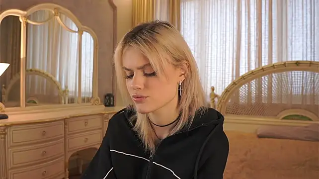 MercedezTimbs' Live XXX Chat