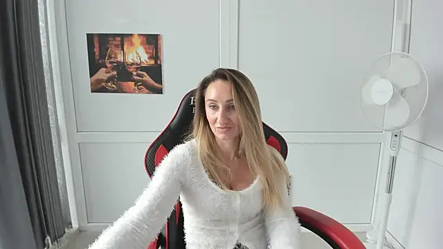 LilyDreamm's Webcam Show