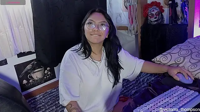 victoriia_thompson's Live XXX Chat