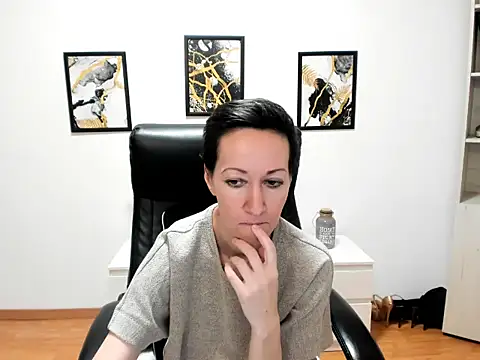 AyshaJoy Chat XXX live
