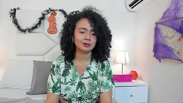Chat +18 de Kiraspell ao vivo