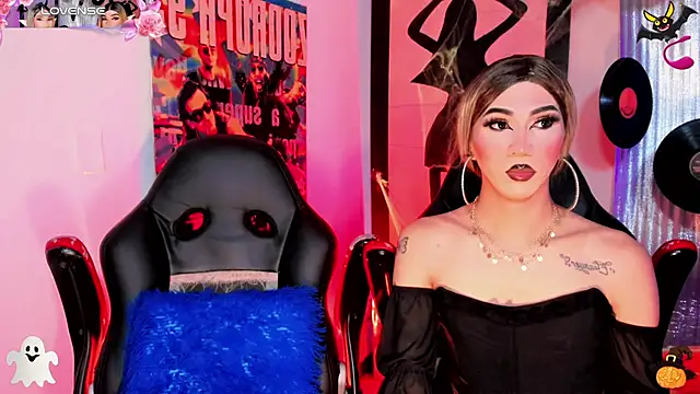 Lecsis_Lincy Adlı Modelin Canlı XXX Sohbeti