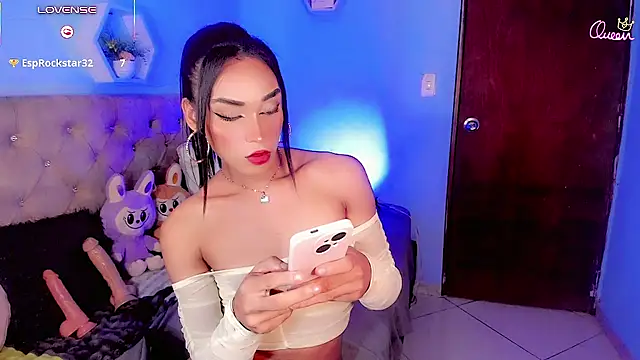 SWEETT_KYLIE's Live XXX Chat