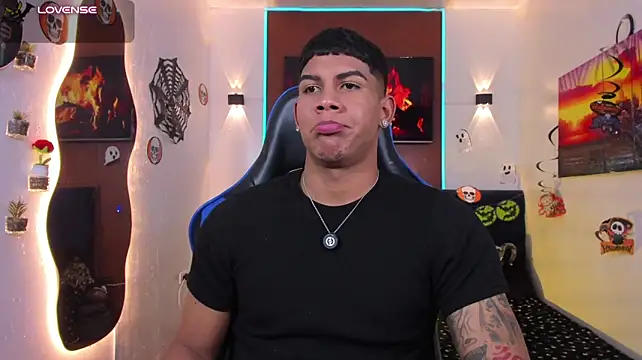 Damian_latinxxxn Webbikameraesitys