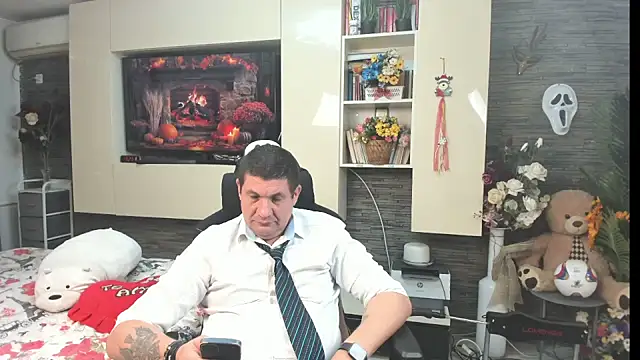 SpartacusDaddy48's Live XXX Chat