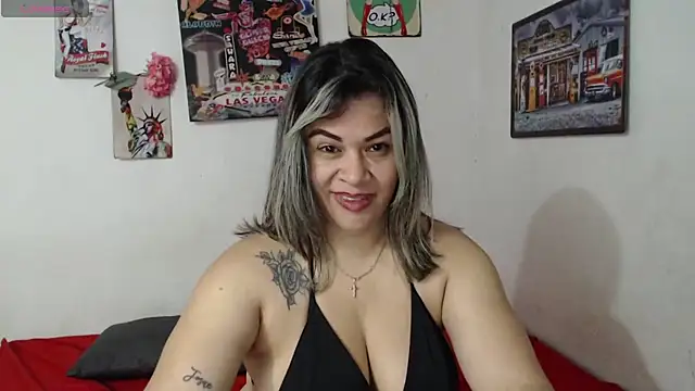 Chat +18 de pamela_echeverria ao vivo