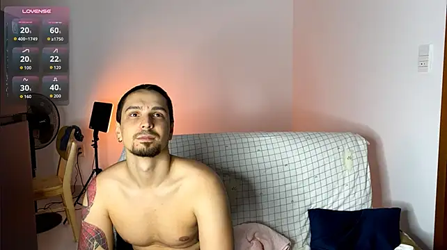 INSOMNIA_strip's Live XXX Chat