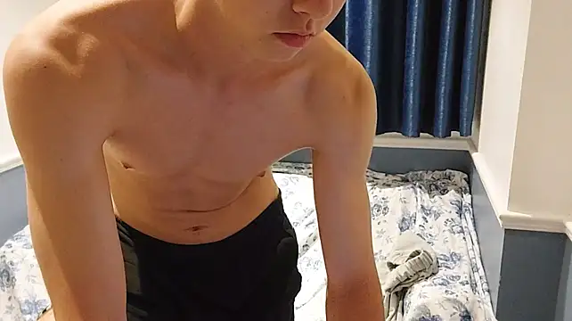 Marinett_peachn Webbikameraesitys