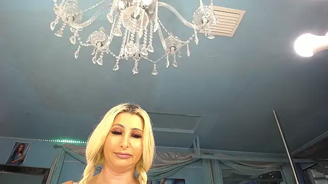 ADRIANNA_FOX – Live XXX-chat