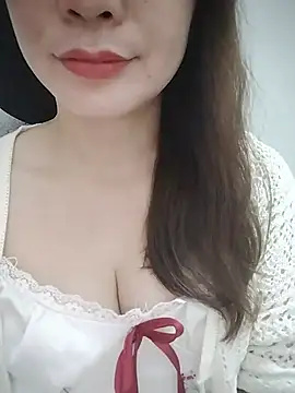 Snail_niE Adlı Modelin Canlı XXX Sohbeti