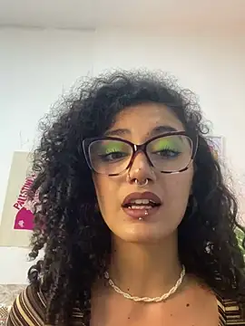 แชท XXX สดของ CurlyMeryJane