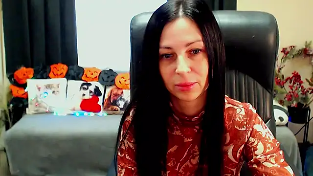Chat +18 de SweetLouise_ ao vivo