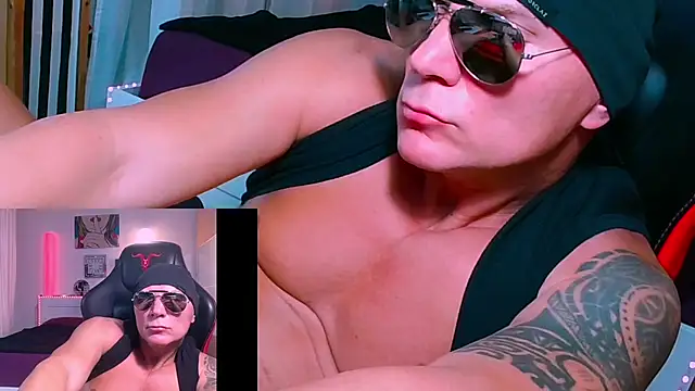 Czat XXX na żywo – MattSteelX