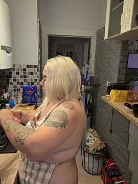 Živý XXX chat Monageil