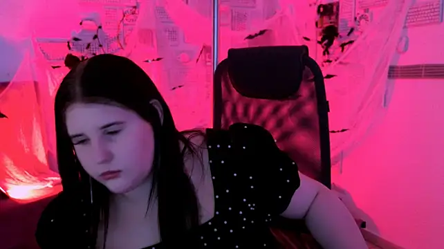 Chat +18 de MisheleMiller ao vivo