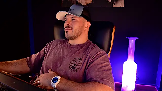 AngeloEric's Live XXX Chat