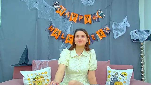 Živý XXX chat MiaCyres