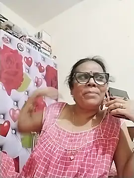 aditimukherjee533's Live XXX Chat