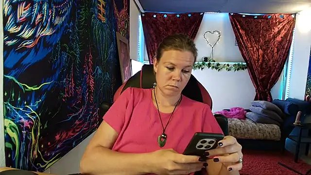 Chat +18 de CallMeMaria ao vivo