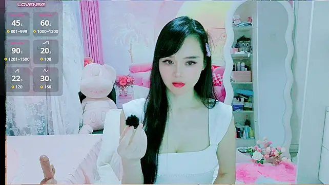 Q-Mia – Live XXX-chat