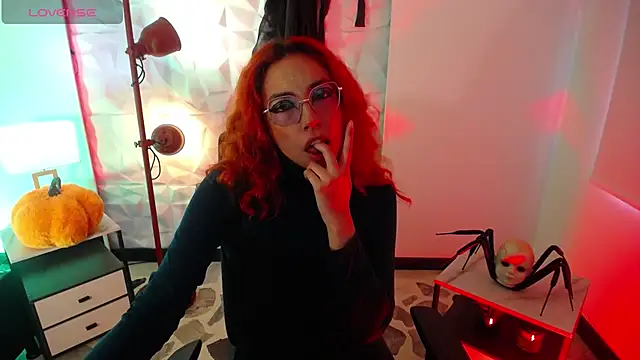 mere_in_redd élő XXX-chatje