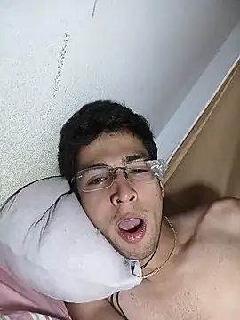 Chat XXX ao vivo de Tchutom