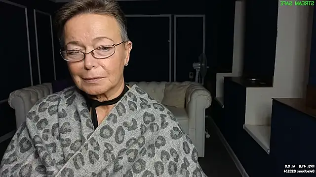 Chat XXX ao vivo de Lia_Light