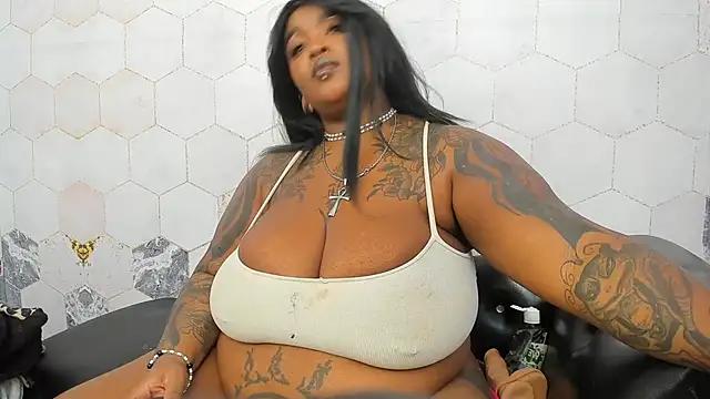 Anaa_Fuentess লাইভ XXX চ্যাট