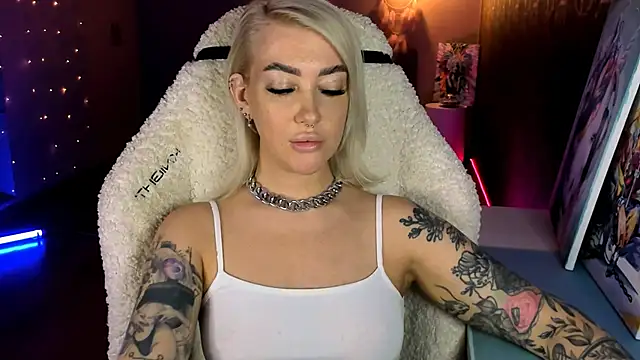 tykioty_Miley Obrolan Langsung XXX
