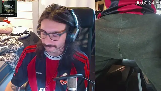 Chuck-FR Live XXX-Chat